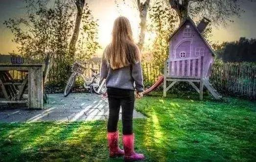 從伊能靜與張雨綺的婚姻看出「父愛」的重要性！女孩的成長過程千萬不可忽視「三點」