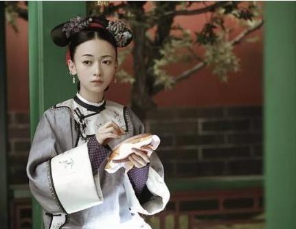 魏瓔珞初次服侍乾隆，為何選在閣樓上？這智商，滿滿的算計！