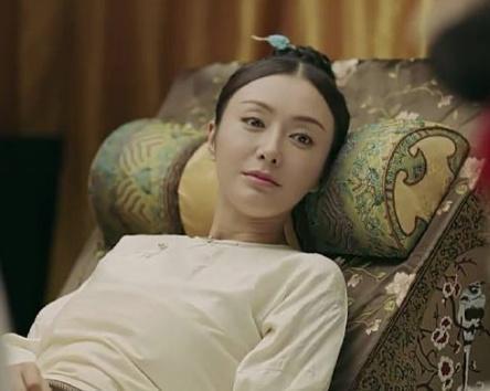 魏瓔珞初次服侍乾隆，為何選在閣樓上？這智商，滿滿的算計！