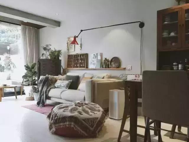 沒人看好的「陳年老房破院」！她只「用了一招」一家3口住成陽光別墅