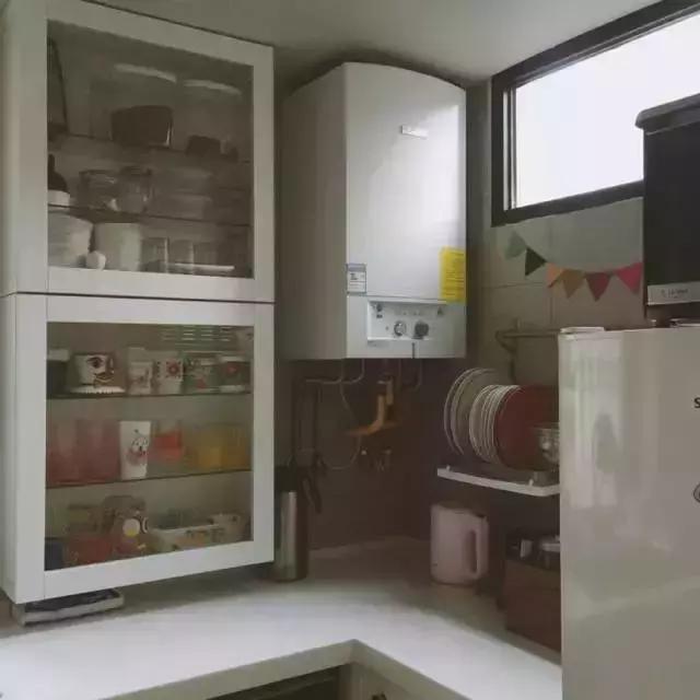 沒人看好的「陳年老房破院」！她只「用了一招」一家3口住成陽光別墅