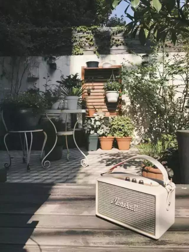 沒人看好的「陳年老房破院」！她只「用了一招」一家3口住成陽光別墅