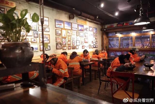 只要你有困難就能免費吃！跨越國界闖入戰火「5年送出 6 萬碗麵」他的離去讓大家哭了