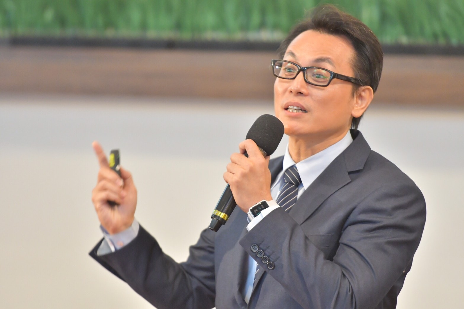 陳霆自曝荒唐過去! 多重打擊他坦言「曾想不開」 婚後「性格大變」超正向疼妻不手軟