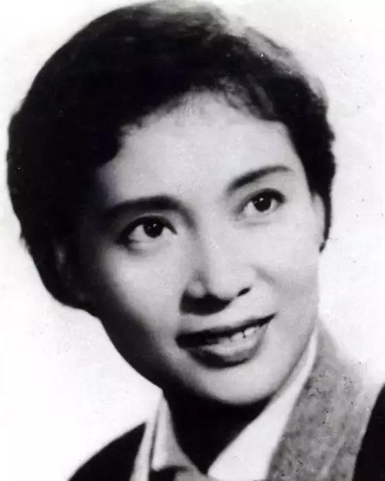 女星「中年失夫老年失子」！成功「戰勝病魔」成最長壽的生命鬥士：93歲活出美麗人生