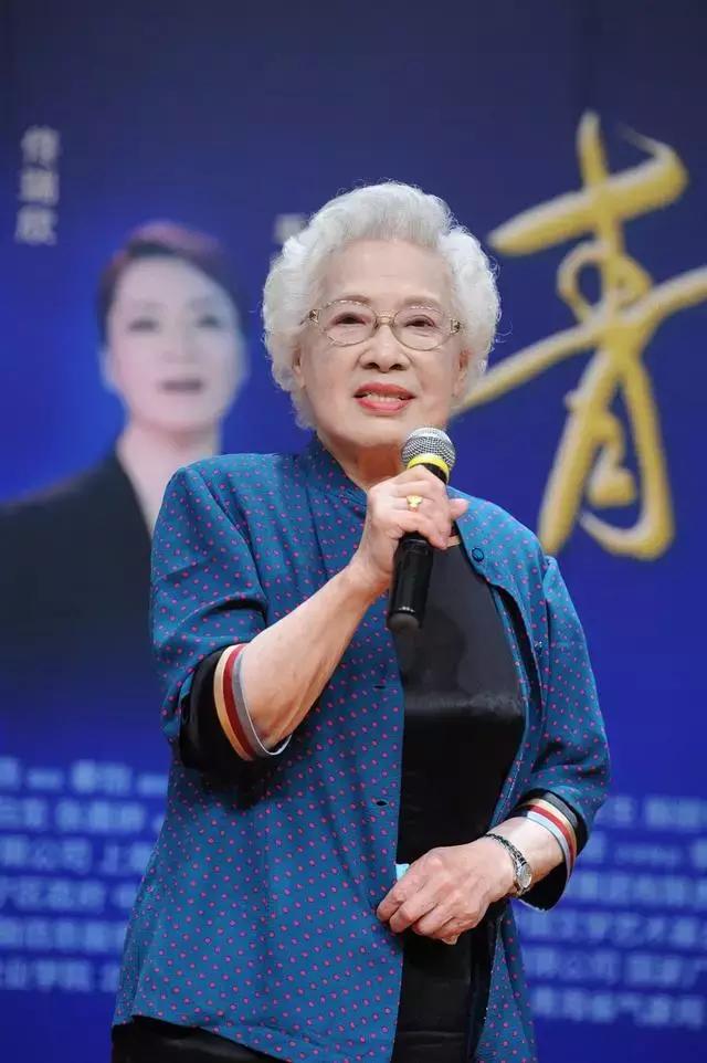 女星「中年失夫老年失子」！成功「戰勝病魔」成最長壽的生命鬥士：93歲活出美麗人生