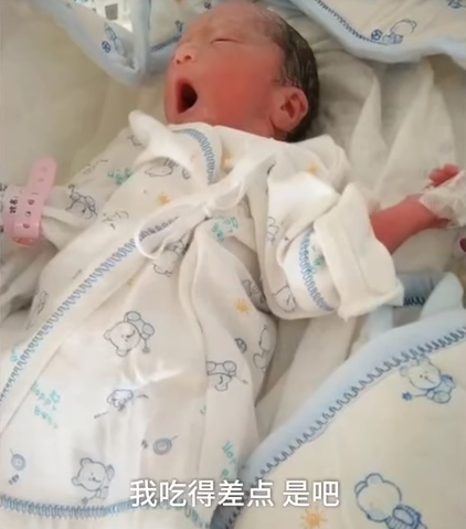 70萬分之一的幸運！媽媽產下「罕見龍鳳四胞胎」  一次湊到「兩個好」爸暖喊： 生活再難也不願放棄