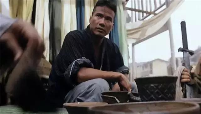 還記得《古惑仔》的「生番」嗎?現在老了變得「慈眉善目」完全沒有惡人的樣子!