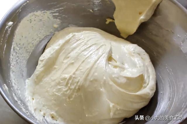 4個雞蛋1碗麵粉，輕鬆用電飯鍋做蛋糕，香甜鬆軟，比買的還好吃