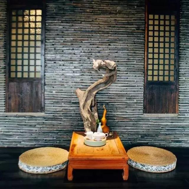 留住舊時光！傾家蕩產只為買「300年破舊古宅」　驚奇「翻修成古樸客棧」爆紅客人住下來不想走