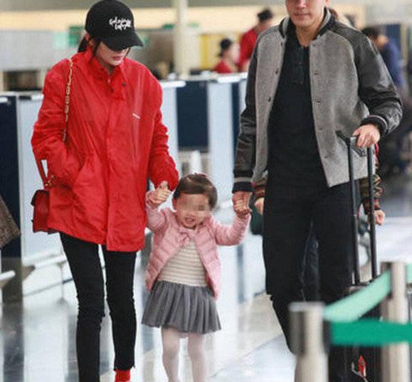 楊冪離婚後對劉愷威稱呼改變!只用「2個字」盡顯高情商:關係終止卻不尷尬