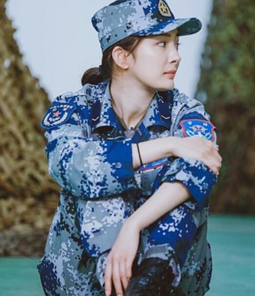 楊冪離婚後對劉愷威稱呼改變!只用「2個字」盡顯高情商:關係終止卻不尷尬