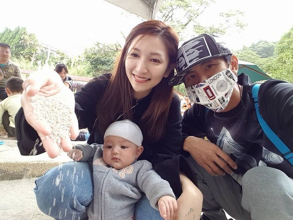 正宮說話了！阿翔私會謝忻「被二度抓包曖昧」　老婆曝心聲：「跟以前一樣就好。」