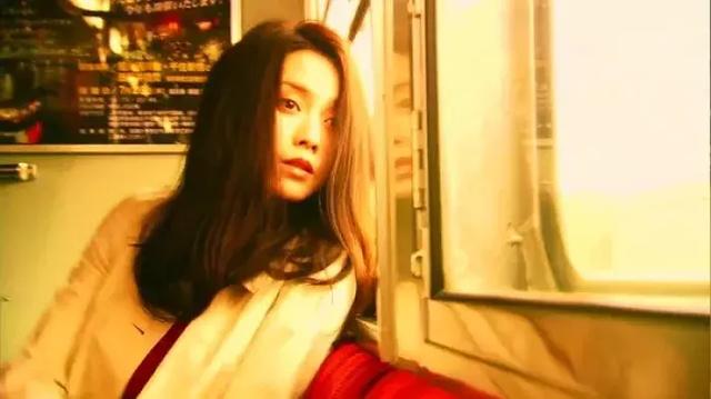 看著鏡子覺得自己一無是處 「努力被愛」才能相信自己…但你有多好，你從來不知道