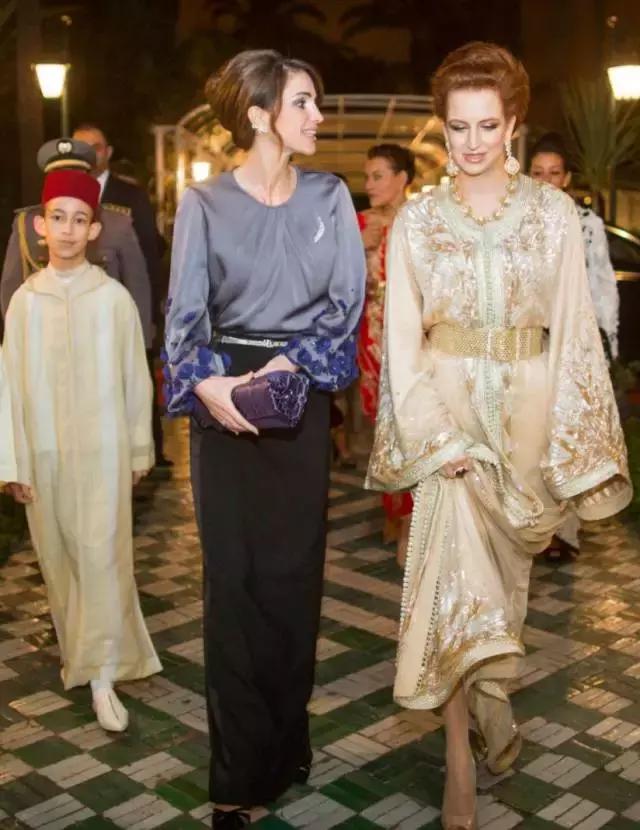 只為娶她！國王下令修改法規「廢除一夫多妻制」　平民女孩「改寫整個國家的歷史」霸氣做自己