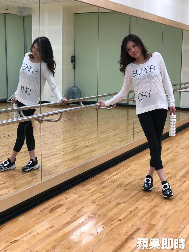 何如芸小三臉《炮仔聲》再爆紅！49歲「1個月甩掉6公斤」秘訣曝光　逆襲成兩寶辣媽