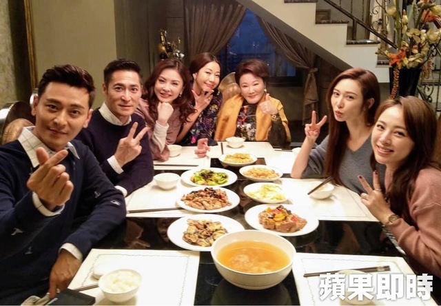 何如芸小三臉《炮仔聲》再爆紅！49歲「1個月甩掉6公斤」秘訣曝光　逆襲成兩寶辣媽