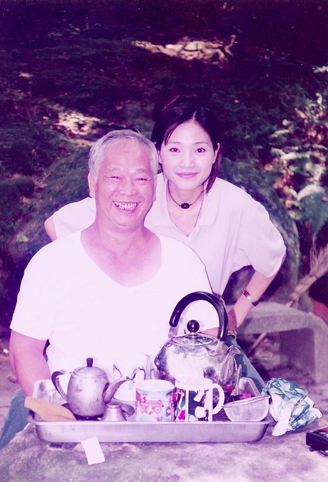 方季惟隱退20年「陪年邁父母走過生命盡頭」！ 25歲手術瞞父母「看報紙才知女兒生病」今已學會放下