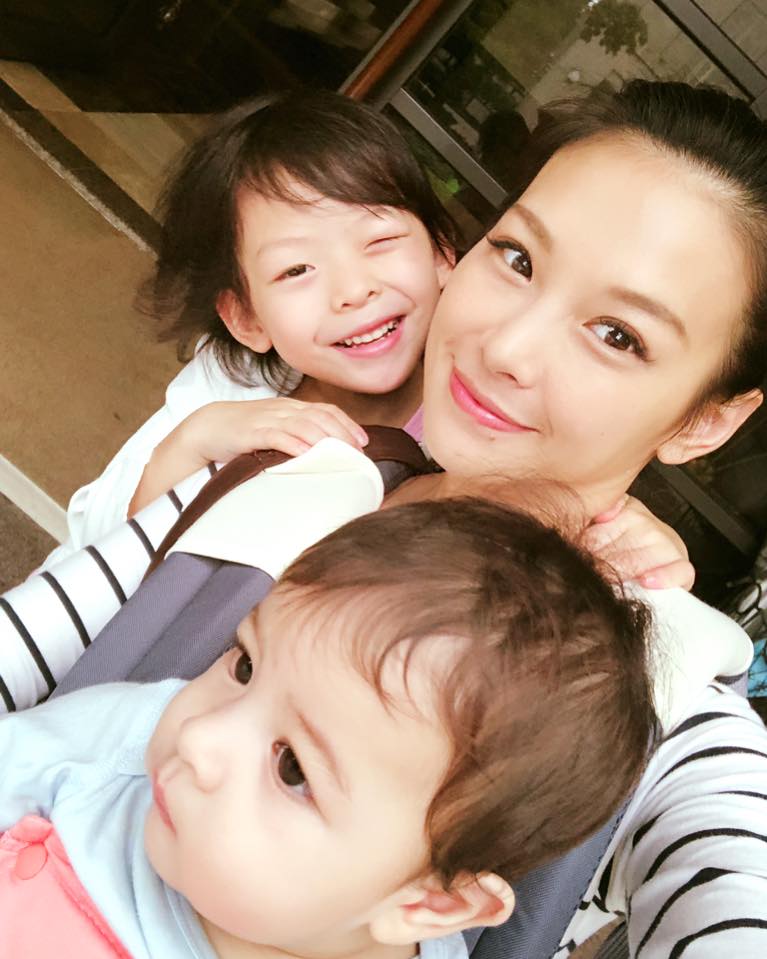 艾莉絲結婚2年曝「遠嫁外交官困擾」　「身兼三職不請保母」和外籍夫分擔育兒責任