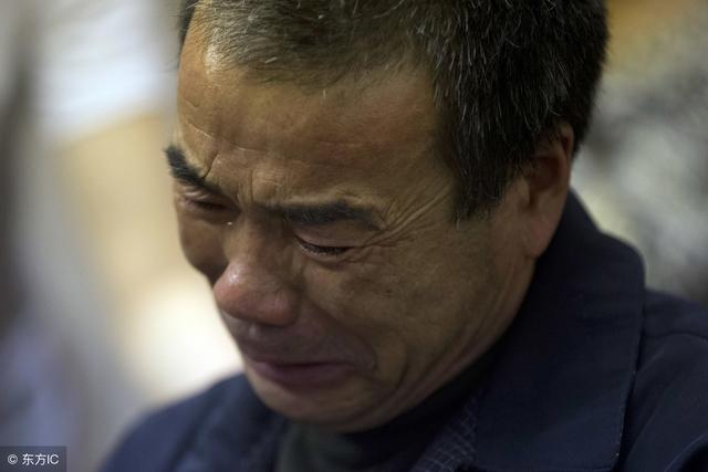 一位父親離開前寫給孩子九句話：句句扎心，感動數人！