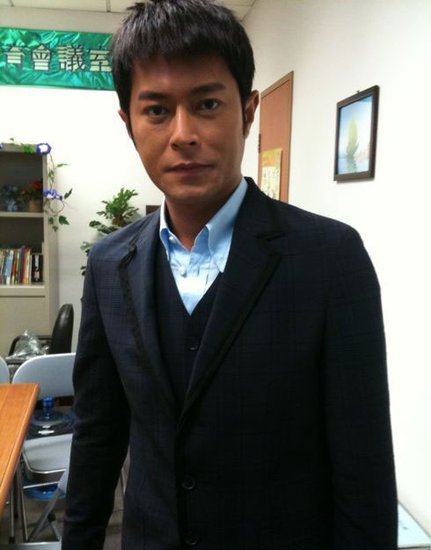 古天樂「第104棟教學樓完工」港星全自嘆不如  被質疑「為什麼要刻上名字？」答案暖翻眾人