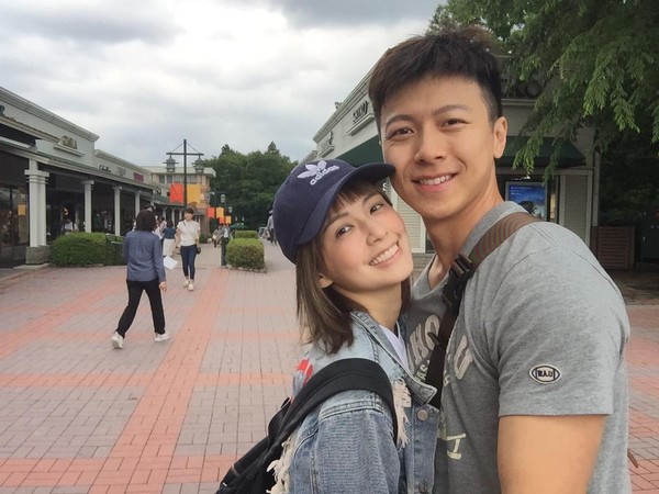 被求婚成功！袁艾菲公開喜訊「準人妻預備中」　高帥男友曝光「根本男版的她」網狂讚：超強夫妻臉❤