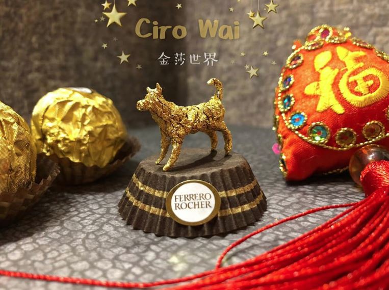 女兒愛吃金莎！他隨手將包裝紙「摺成12生肖」　駿馬奔騰帥爆「一看到金豬本尊」紅到國外：太Q了