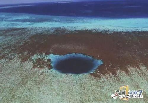 發現世界最深神秘海洋藍洞！「深度超過300公尺」漁民一看：當年孫悟空拔走定海神針