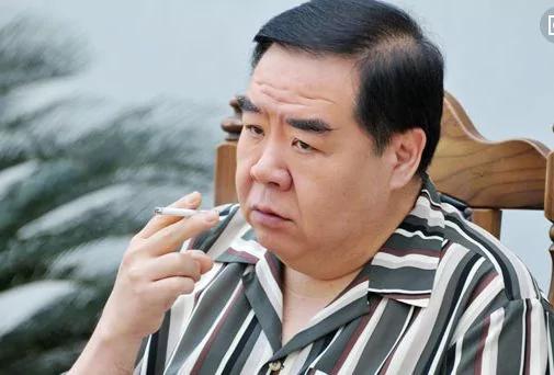 人稱最胖影帝「投資失利欠錢」老婆不離不棄　「做錯自己扛」縮衣節食短短4年還清上億
