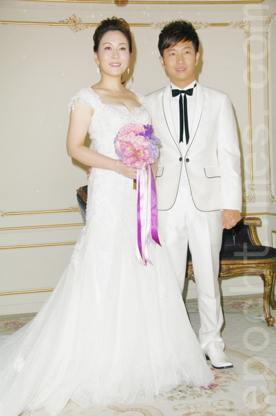 王彩樺默認包「5位數」給余天！張秀卿緊張「妳可別比我多」 辭尾牙力挺：我來加倍奉還
