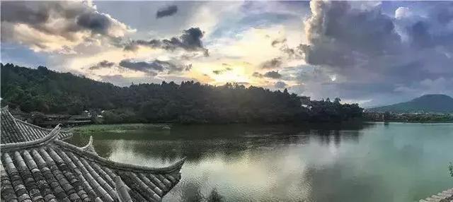 放棄都市生活！小夫妻在鄉村半山腰共築愛巢「打造151坪清幽民宿」路過旅人捨不得走