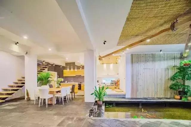 放棄都市生活！小夫妻在鄉村半山腰共築愛巢「打造151坪清幽民宿」路過旅人捨不得走