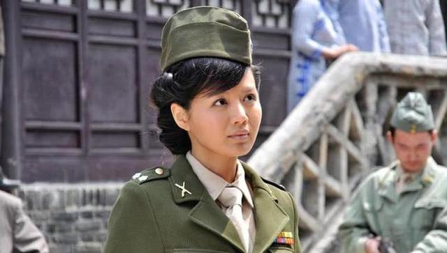 24歲跟了窮小子「苦熬12年」被婚變！42歲成單親媽媽坦言：若是當初沒把前夫帶紅就好了