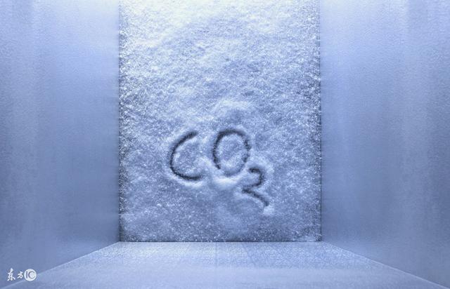 大太陽準備曬棉被了！那曬完被子真的有「太陽的味道」嗎？專家告訴你事實「那味道來自蟎蟲」