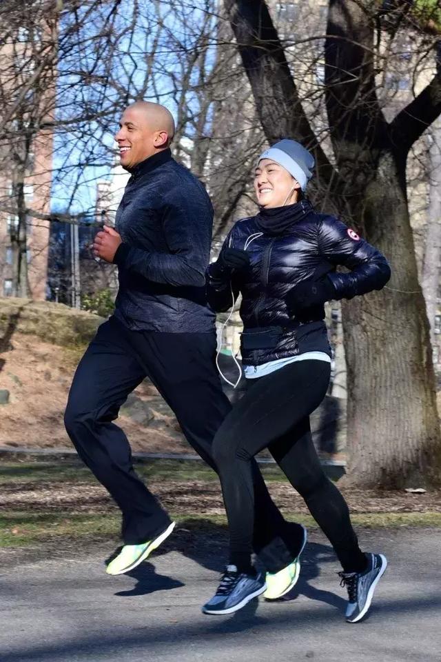 身家逾200億的54歲富婆！「每周跑步4次」從未停下腳步：因為自律所以富有