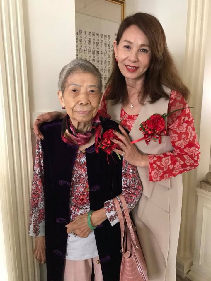 周丹薇「9年做19次試管」皆失敗結束23年婚姻　「前夫生病從沒缺席」媽媽生前總唸她傻