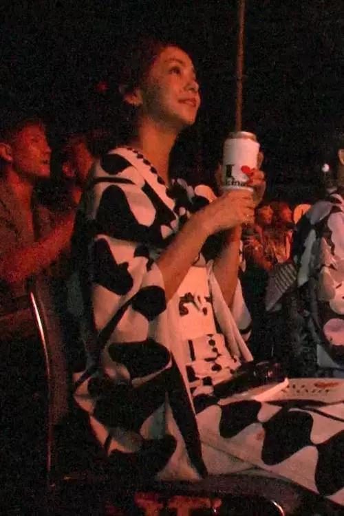 14歲出道19歲火上巔峰！41歲「日本天后」宣布引退，抹除痕迹做回普通人，粉絲不捨：25年傳奇難以被超越