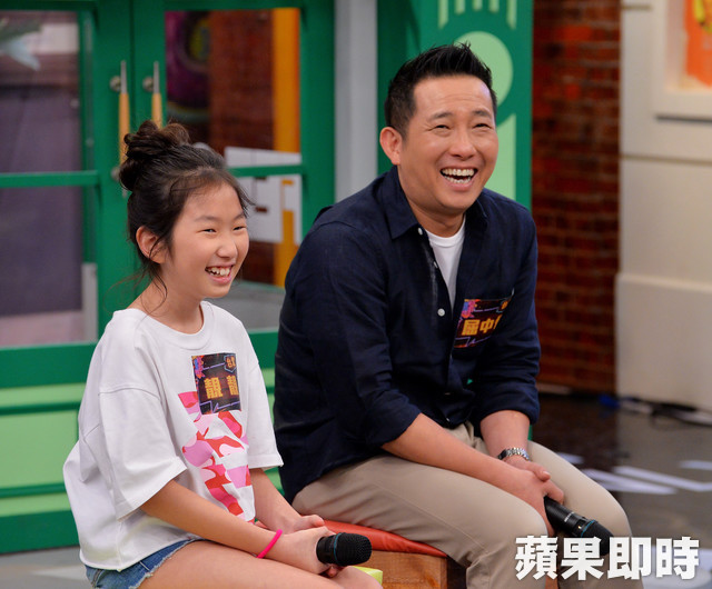 屈中恆結婚16年「月花30萬」養4女兒！他突發奇想「拼第五胎男孩」老婆只回六字