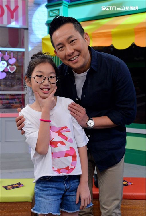 屈中恆結婚16年「月花30萬」養4女兒！他突發奇想「拼第五胎男孩」老婆只回六字