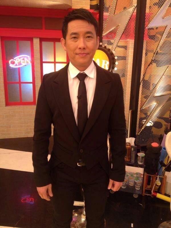 屈中恆結婚16年「月花30萬」養4女兒！他突發奇想「拼第五胎男孩」老婆只回六字