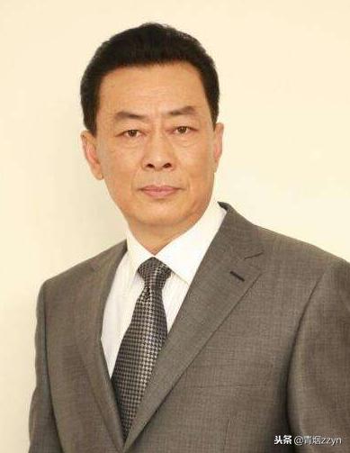 61歲最帥老戲骨！離婚後獨自「照顧重病兒」  如今「重逢初戀」共組幸福家庭