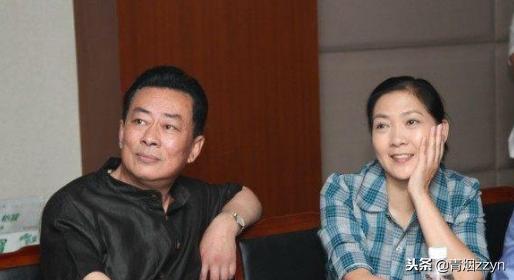 61歲最帥老戲骨！離婚後獨自「照顧重病兒」  如今「重逢初戀」共組幸福家庭