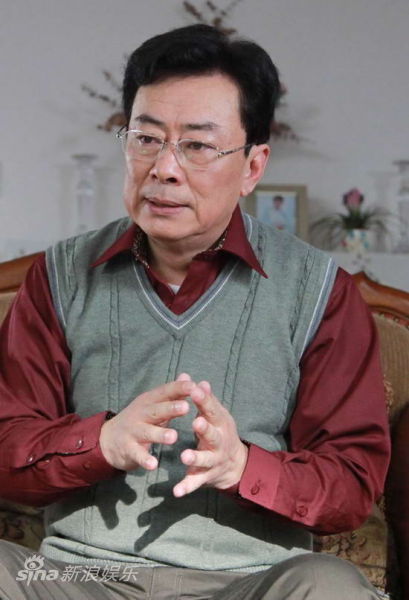 61歲最帥老戲骨！離婚後獨自「照顧重病兒」  如今「重逢初戀」共組幸福家庭