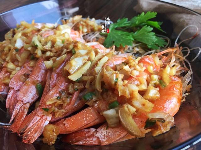 年菜必備！大廚教你做「蒜蓉粉絲大蝦」　「製作簡單」湯汁不浪費引人食指大動