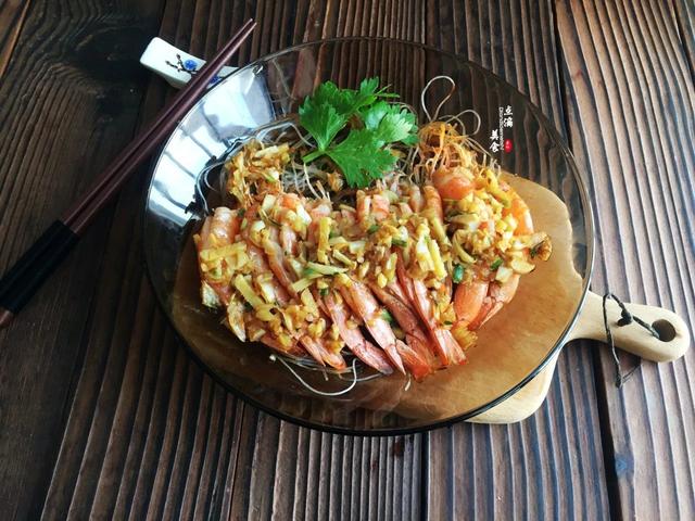 年菜必備！大廚教你做「蒜蓉粉絲大蝦」　「製作簡單」湯汁不浪費引人食指大動