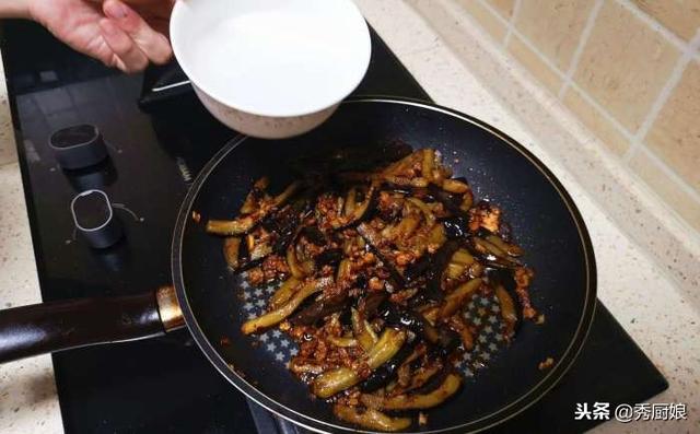茄子這樣吃才叫爽！一次吃一鍋「超級下飯菜」　色香味俱全營養價值又高