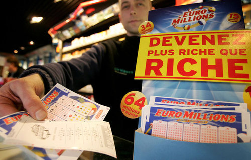 男子中2.5億美元巨獎後很「絕情」：不辭職，不接濟親戚