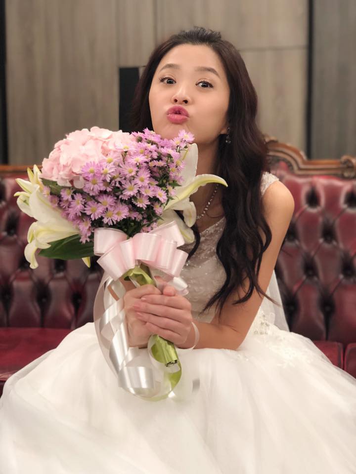 李燕曝多年隱疾「一整年都在吃藥」!18歲養家「弟弟父親節淚謝姐拉拔」哽咽:我得討生活