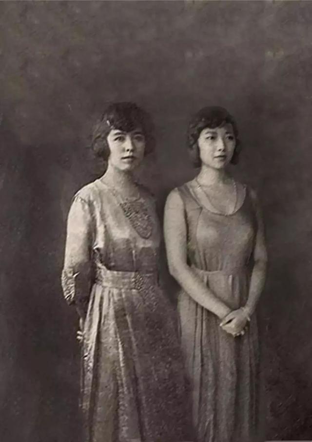 90後美女學霸為滿足虛榮心，和名人拍「假照」，被揭發後却意外獲國際大獎