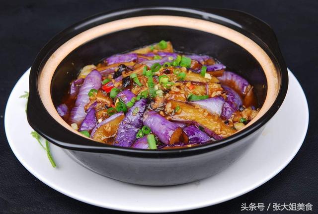 超級下飯的家常菜！最愛「蒜苔炒臘肉」過年必吃，收藏做給親友吃
